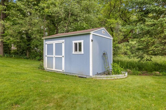 10862 Silver Lake Road, Green Oak Twp, MI 48178