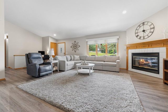 10862 Silver Lake Road, Green Oak Twp, MI 48178