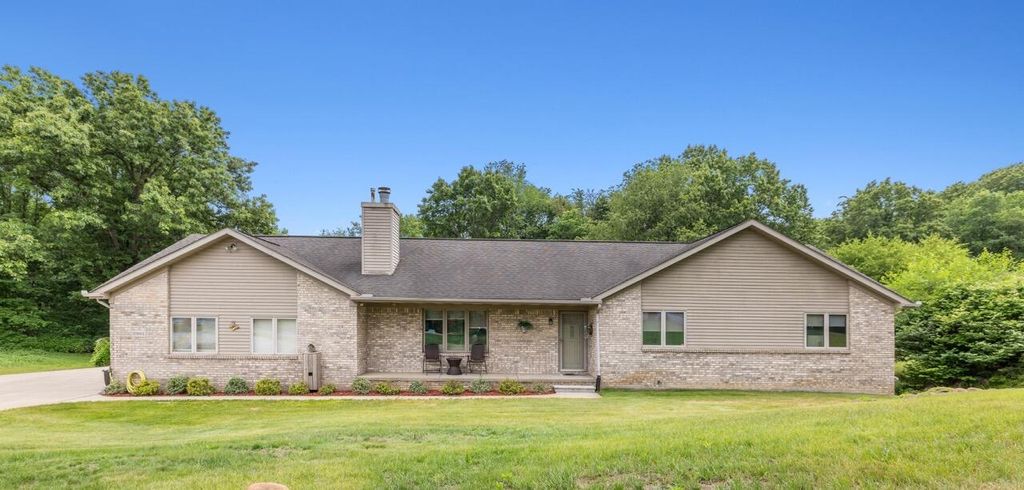 10862 Silver Lake Road, Green Oak Twp, MI 48178