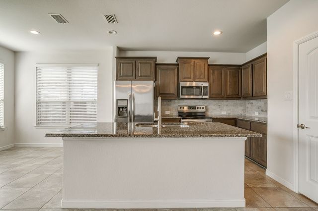 9044 Twin Mills Boulevard, Fort Worth, TX 76179