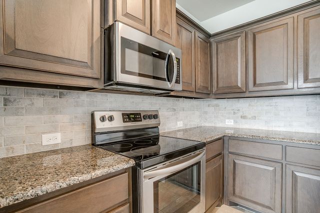 9044 Twin Mills Boulevard, Fort Worth, TX 76179