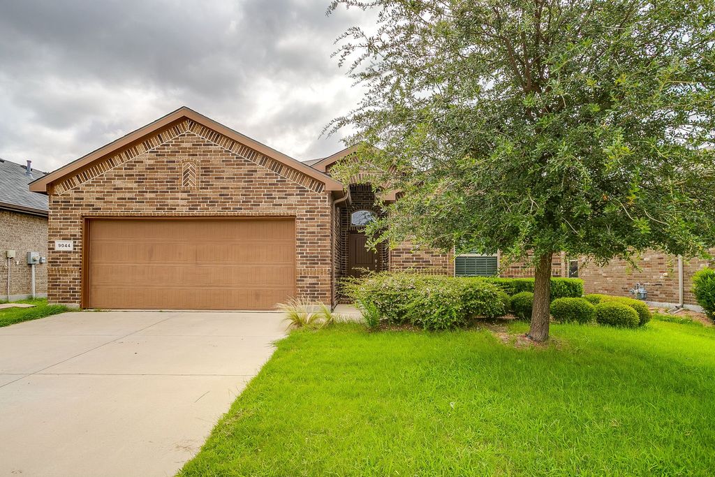 9044 Twin Mills Boulevard, Fort Worth, TX 76179