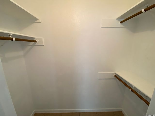 1207 & 1209 W GOODWIN ST, Pleasanton, TX 78064