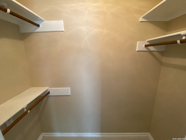 1207 & 1209 W GOODWIN ST, Pleasanton, TX 78064