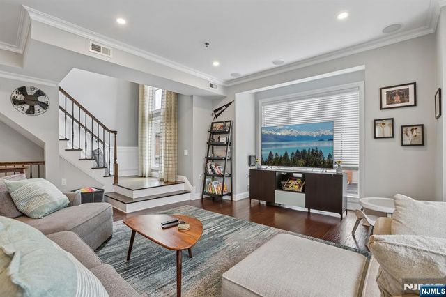 200 Laird Avenue 201, Cliffside Park, NJ 07010