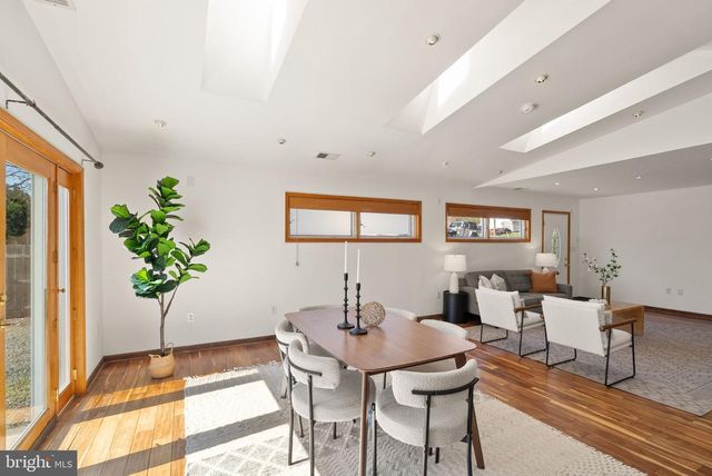 8737 REDMAN ST, Springfield, VA 22153