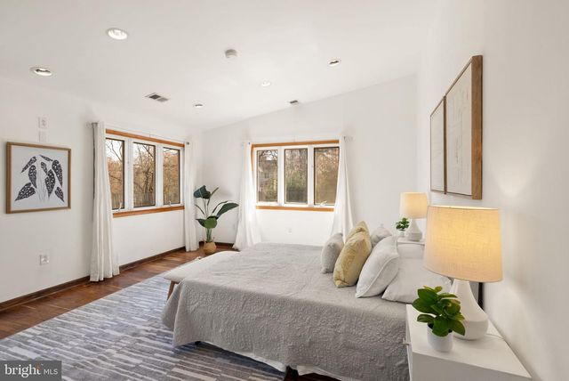 8737 REDMAN ST, Springfield, VA 22153