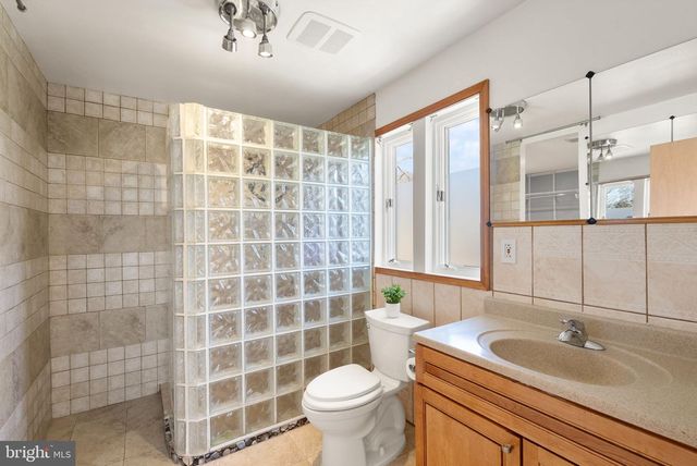 8737 REDMAN ST, Springfield, VA 22153