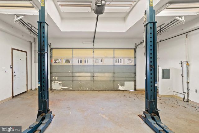 8737 REDMAN ST, Springfield, VA 22153