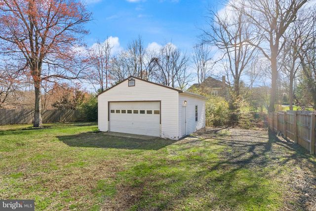 8737 REDMAN ST, Springfield, VA 22153