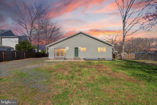 8737 REDMAN ST, Springfield, VA 22153