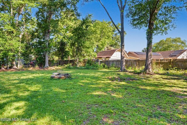 16098 Crestview Drive, Gulfport, MS 39503