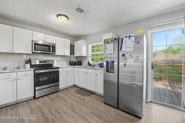 16098 Crestview Drive, Gulfport, MS 39503