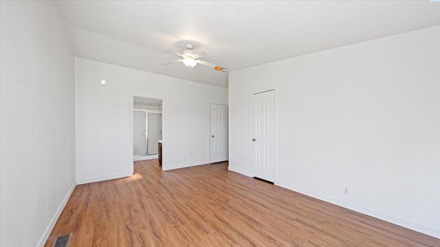 355 Old Inland Empire, Prosser, WA 99350