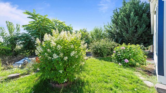 355 Old Inland Empire, Prosser, WA 99350