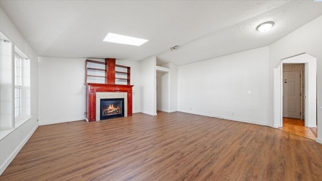 355 Old Inland Empire, Prosser, WA 99350