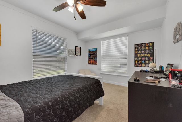 821 Lovers Lane, Grapevine, TX 76051