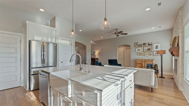 2733 N Grey Squirrel Drive, Fayetteville, AR 72704