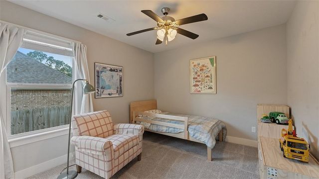 2733 N Grey Squirrel Drive, Fayetteville, AR 72704