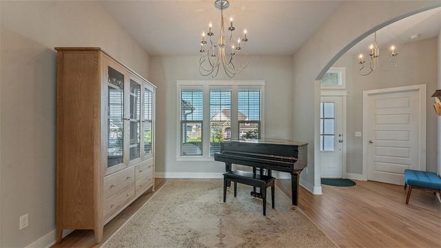 2733 N Grey Squirrel Drive, Fayetteville, AR 72704