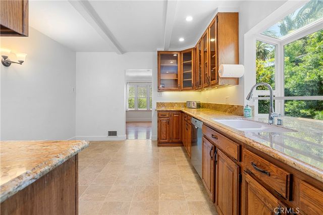 4040 East Boulevard, Mar Vista, CA 90066