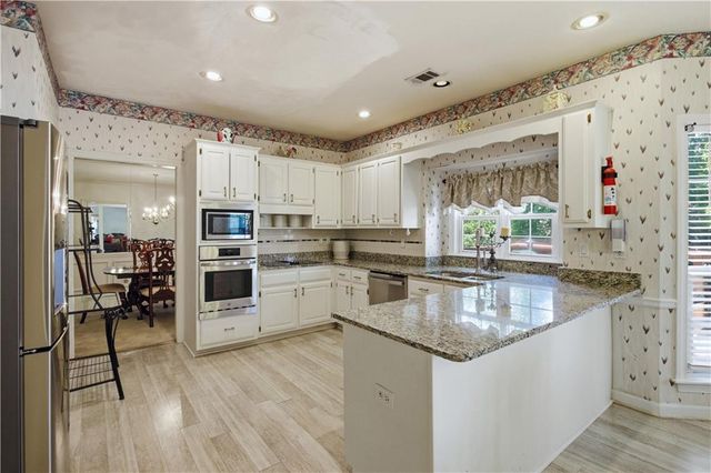 1045 White Birch Way, Lawrenceville, GA 30043