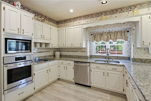 1045 White Birch Way, Lawrenceville, GA 30043