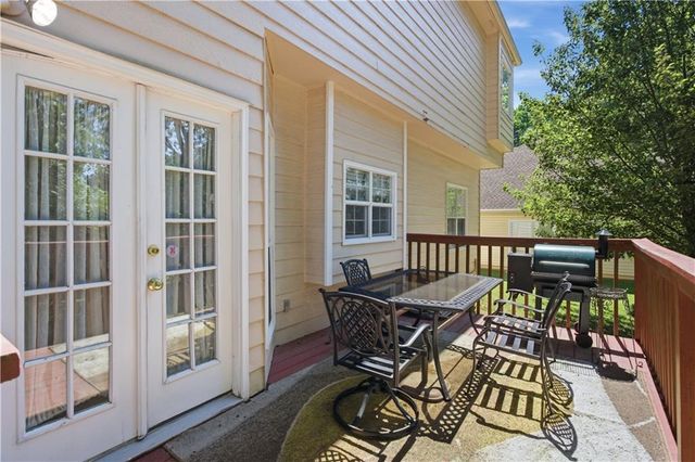 1045 White Birch Way, Lawrenceville, GA 30043