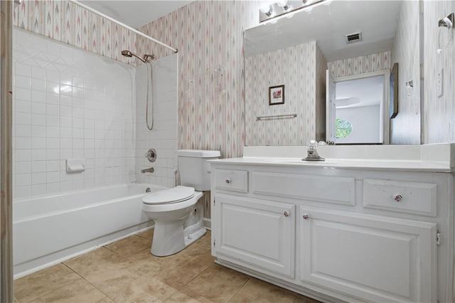 1045 White Birch Way, Lawrenceville, GA 30043