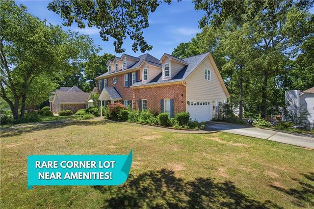 1045 White Birch Way, Lawrenceville, GA 30043