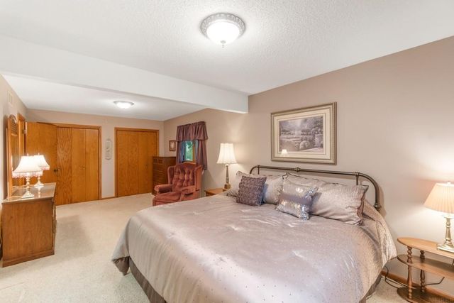 2 Riden Circle, Charles City, IA 50616