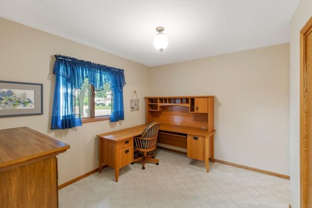 2 Riden Circle, Charles City, IA 50616