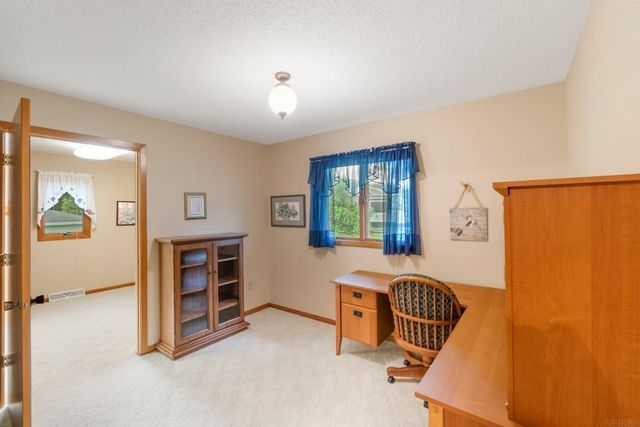 2 Riden Circle, Charles City, IA 50616