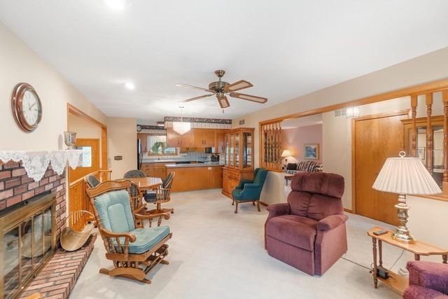 2 Riden Circle, Charles City, IA 50616