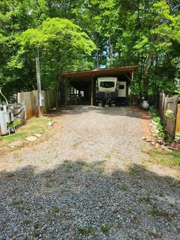 343 6th Street, Ellijay, GA 30540