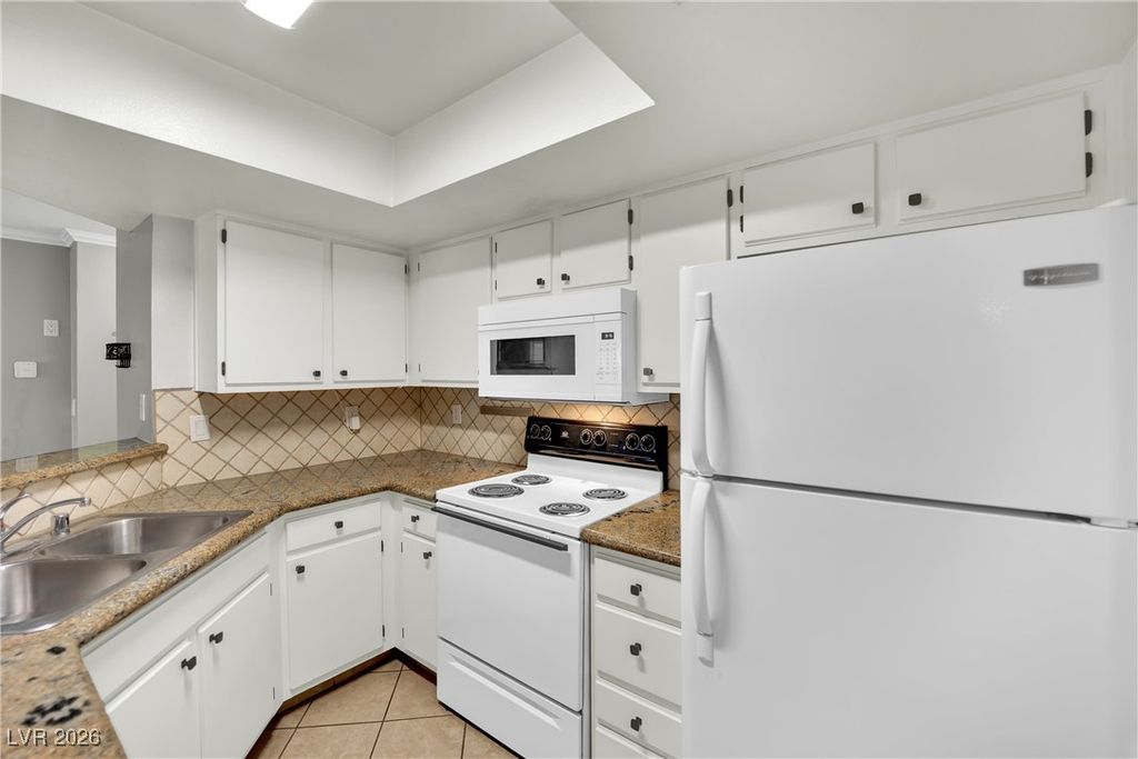 Image 8 of property listing at 8600 West Charleston Boulevard 2064, Las Vegas, NV 89117