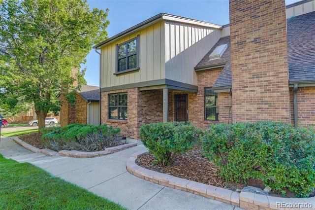 8254 E Phillips Place, Centennial, CO 80112