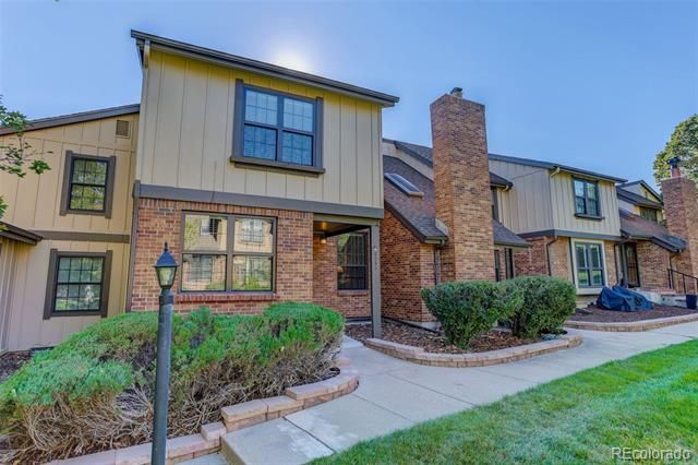 8254 E Phillips Place, Centennial, CO 80112