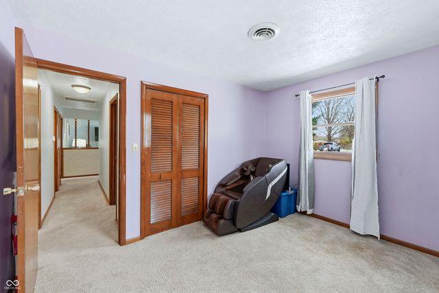 6715 Lakewood Lane, Martinsville, IN 46151