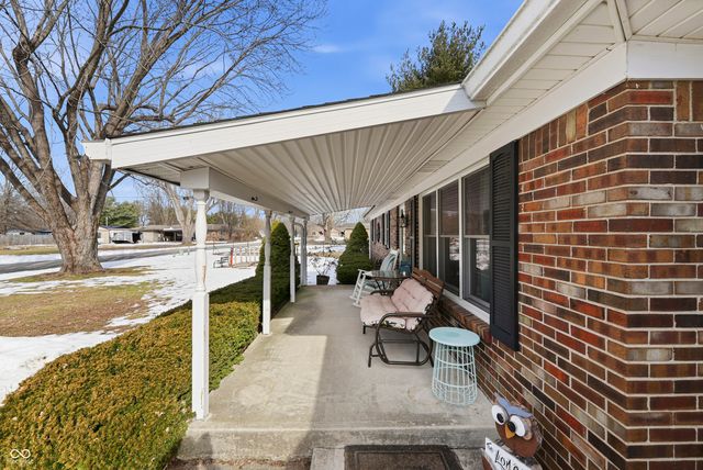 6715 Lakewood Lane, Martinsville, IN 46151