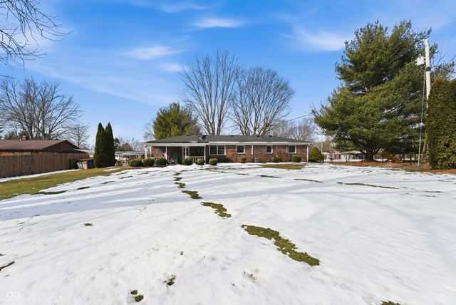 6715 Lakewood Lane, Martinsville, IN 46151