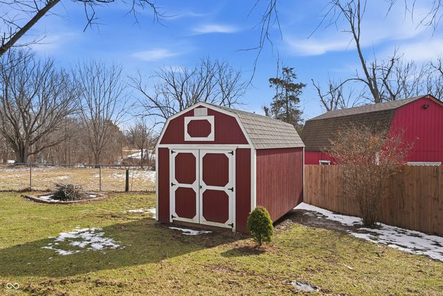 6715 Lakewood Lane, Martinsville, IN 46151