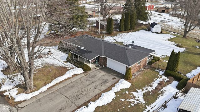 6715 Lakewood Lane, Martinsville, IN 46151