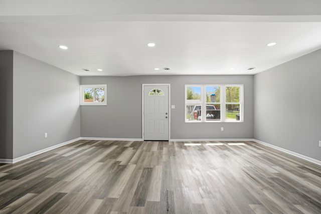 2726 Marshalltown Drive, Gary, IN 46407