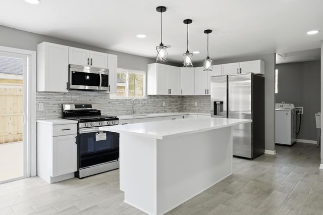 2726 Marshalltown Drive, Gary, IN 46407