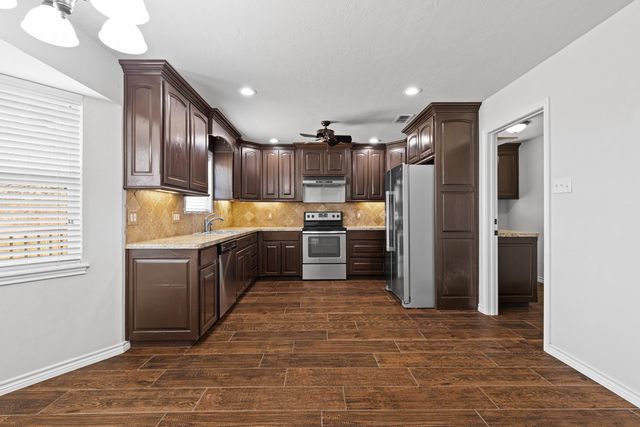 599 Hidden Forest, Longview, TX 75605