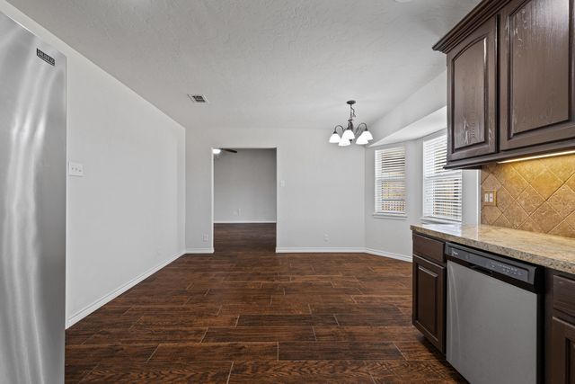 599 Hidden Forest, Longview, TX 75605