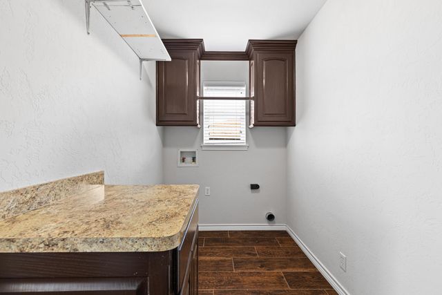 599 Hidden Forest, Longview, TX 75605