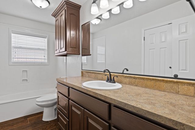 599 Hidden Forest, Longview, TX 75605