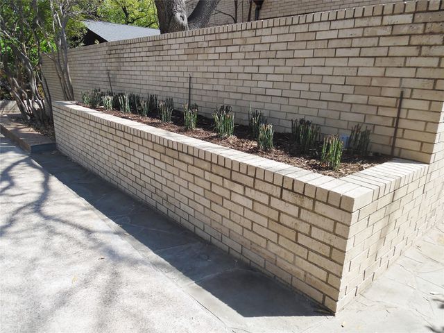 4715 Lafayette Avenue, Fort Worth, TX 76107